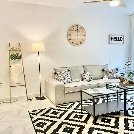 Rs 16 Studio Center Of Marbella By Eaw Homes Exterior foto